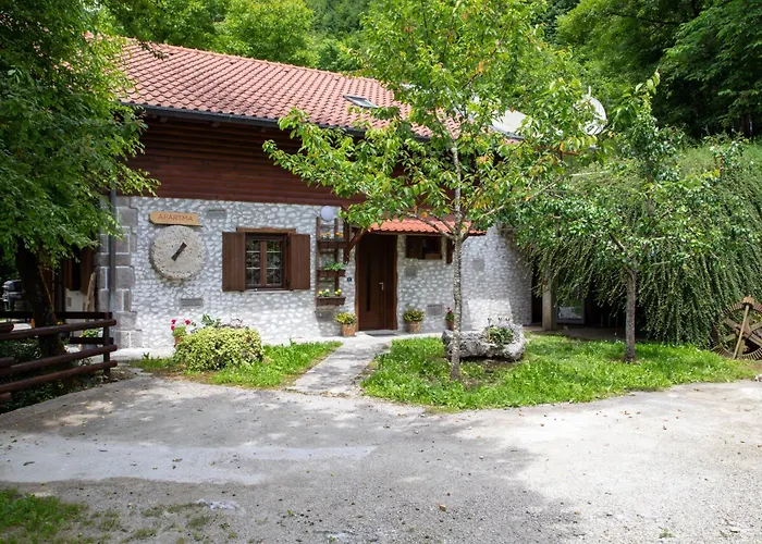 דירה Apartma Maln קובאריד